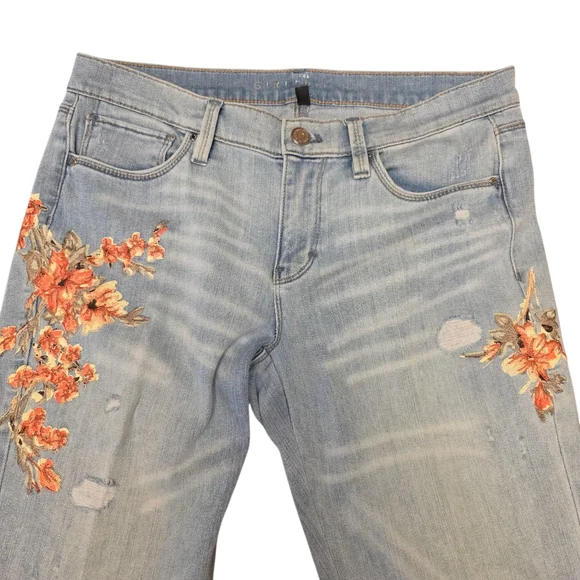 WHBM The Girlfriend Floral Embroidered Light Blue Jeans Size 6 - Picture 4 of 16